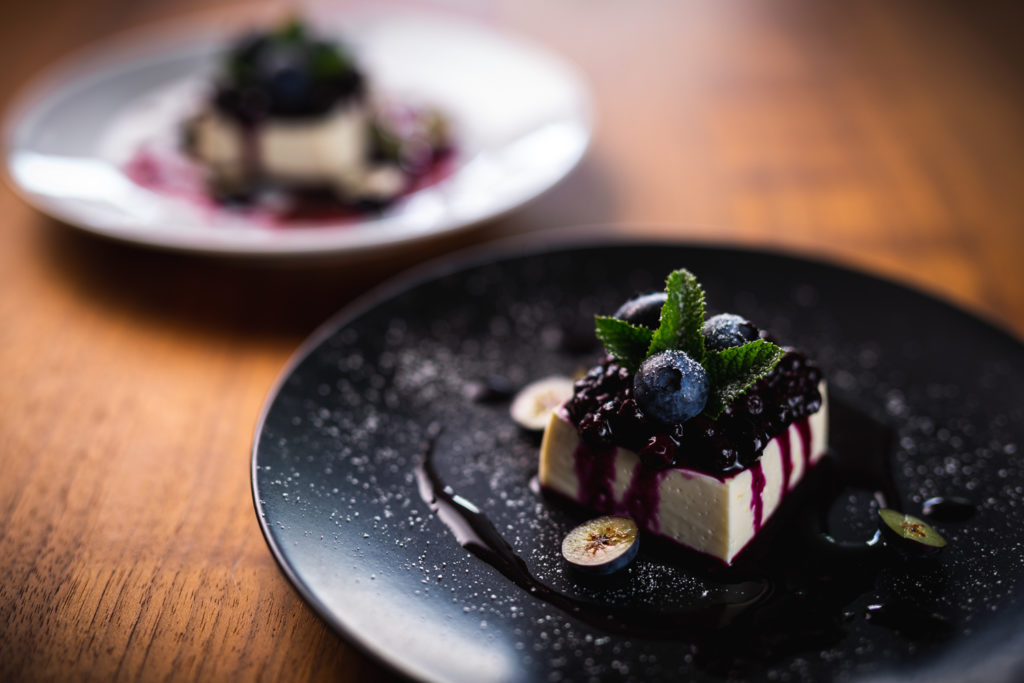 Joghurt-Schnitten mit Blaubeeren