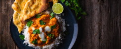 Indisches Butter Chicken mit Naan-Brot